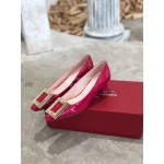 Roger Vivier Fashion Patent Leather Gold Square Buckle High Heels Red