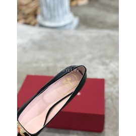 Roger Vivier Fashion Patent Leather Gold Square Buckle High Heels Black