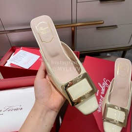 Roger Vivier Patent Leather Thick High Heeled Slippers For Women Beige