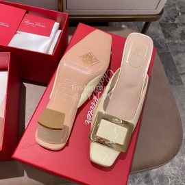 Roger Vivier Patent Leather Thick High Heeled Slippers For Women Beige