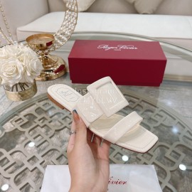 Roger Vivier Fashion Patent Leather Slippers For Women White