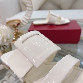 Roger Vivier Fashion Patent Leather Slippers For Women White