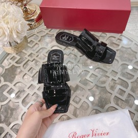 Roger Vivier Fashion Patent Leather Slippers For Women Black