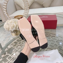 Roger Vivier Fashion Patent Leather Slippers For Women Black