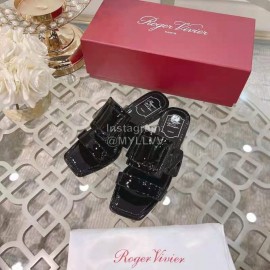Roger Vivier Fashion Patent Leather Slippers For Women Black