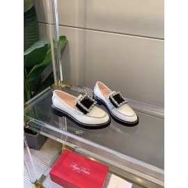 Roger Vivier Fashion Cowhide Diamond Buckle Loafers For Women 
