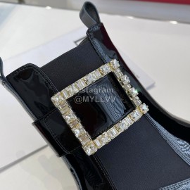 Roger Vivier Patent Leather Short Chelsea Boots For Women Black