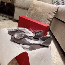 Roger Vivier Fashion Silk Leather Flat Heels For Women Gray