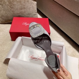 Roger Vivier Fashion Silk Leather Flat Heels For Women Gray