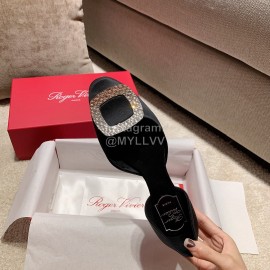 Roger Vivier Fashion Silk Leather Flat Heels For Women Black