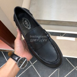 Tods Oil Wax Cowhide Loafers For Men Black