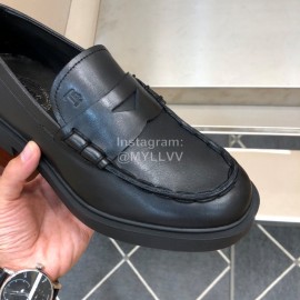 Tods Oil Wax Cowhide Loafers For Men Black