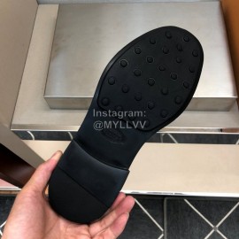 Tods Oil Wax Cowhide Loafers For Men Black