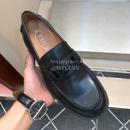 Tods Black Oil Wax Cowhide Loafers For Men 