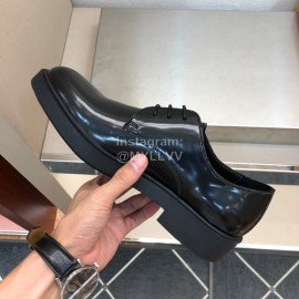 Tods Black Oil Wax Cowhide Lace Up Loafers For Men 