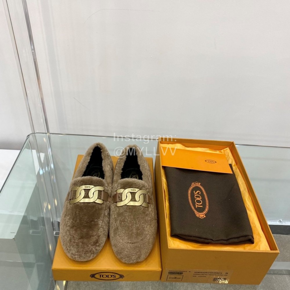 Tods Autumn Winter Retro Golden Buckle Lamb Wool Shoes For Women Brown
