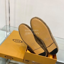 Tods Autumn Winter Retro Golden Buckle Lamb Wool Shoes For Women Brown