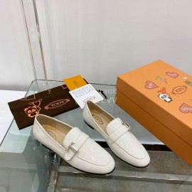 Tods Autumn Winter Patent Leather Shoes For Women White