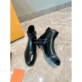 Tods Autumn Winter New Cowhide Short Boots For Women Black
