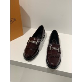 Tods Fashion Tassel Calf Leather Shoes For Women Purplish Red