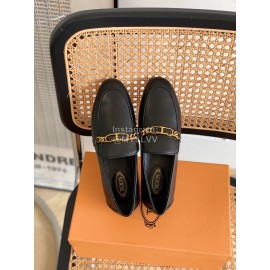 Tods Vintage Cowhide Thick Bottom Chain Loafers For Women Black