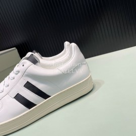 Tom Ford Calf Leather Casual Sneakers For Men White
