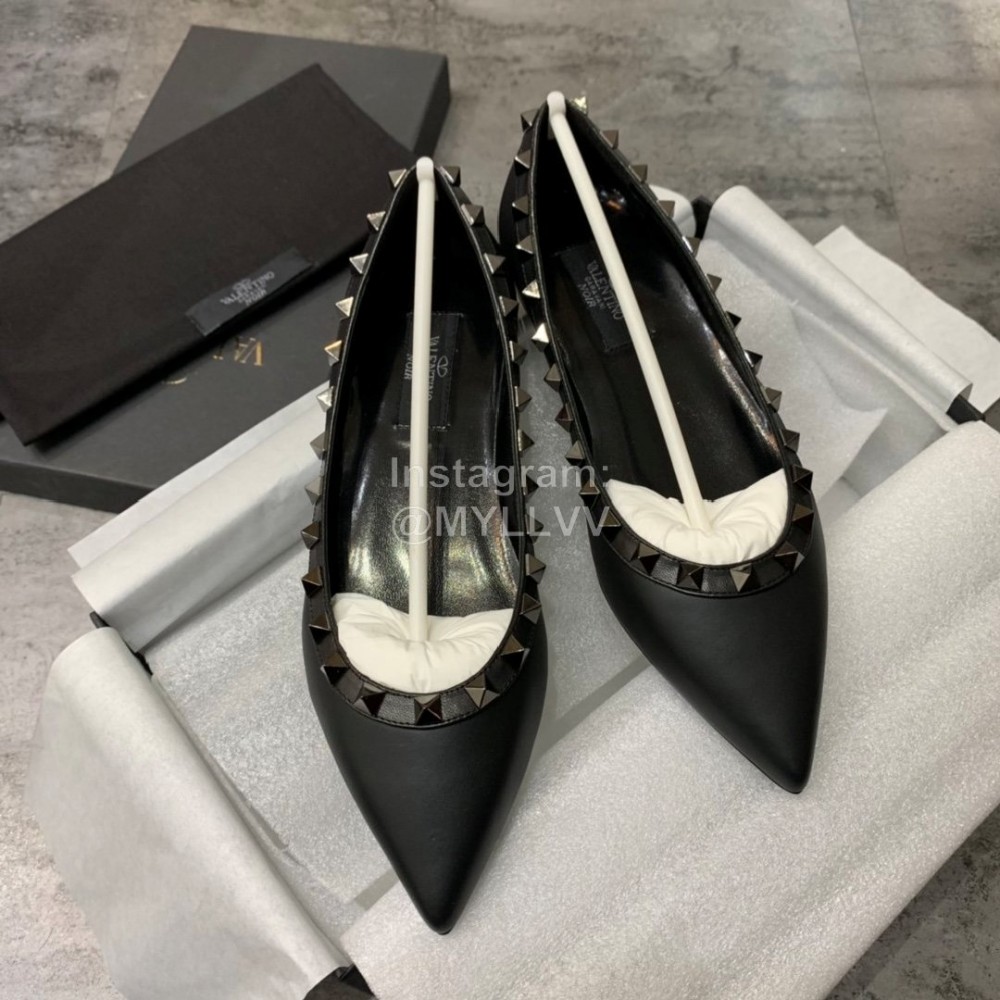 Valentino Riveted Pointed Flat Heel Leather Shoes Black