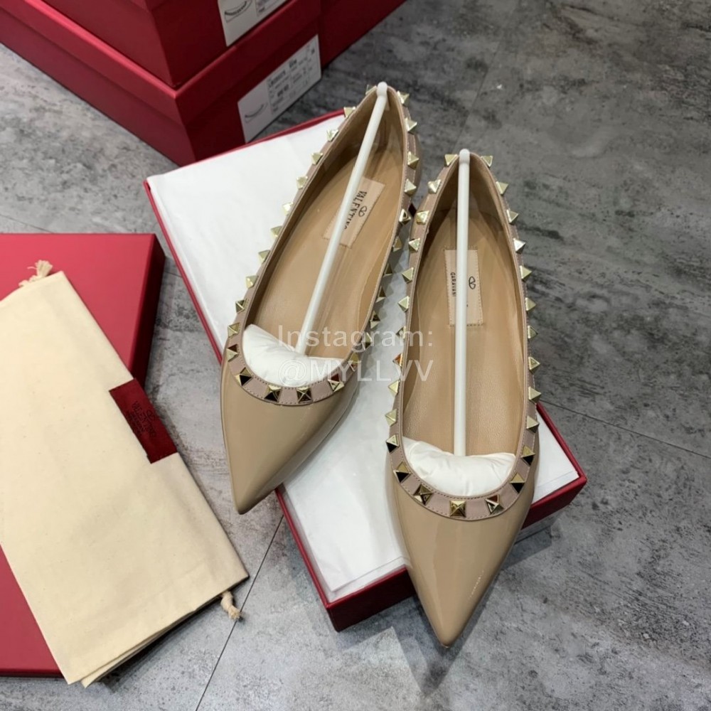 Valentino Riveted Pointed Flat Heel Leather Shoes Khaki