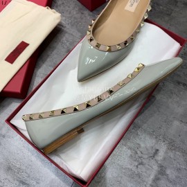 Valentino Riveted Pointed Flat Heel Leather Shoes Blue