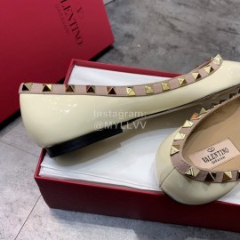 Valentino Riveted Pointed Flat Heel Leather Shoes Beige