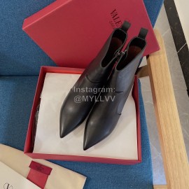 Valentino New Rivet High Heeled Calfskin Boots For Women
