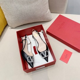 Valentino Fashion Calfskin Pointed High Heel Sandals Black