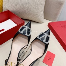 Valentino Fashion Calfskin Pointed High Heel Sandals Black