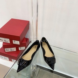 Valentino Elegant Patent Leather Pointed Flat Heel Shoes Black
