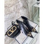 Valentino Autumn Winter New Metal V-Button High Heel Boots Black