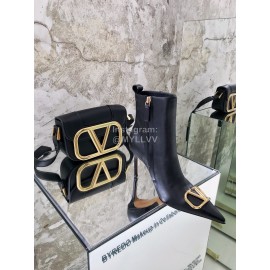 Valentino Autumn Winter New Metal V-Button High Heel Boots Black