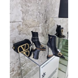 Valentino Autumn Winter New Metal V-Button High Heel Boots Black