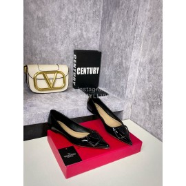 Valentino Spring V-Button Leather Flat Heels For Women Black