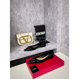 Valentino Spring V-Button Leather Flat Heels For Women Black