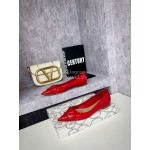 Valentino Spring V-Button Leather Flat Heels For Women Red