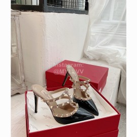 Valentino New Rivet Cow Patent Leather High Heel Sandals Black
