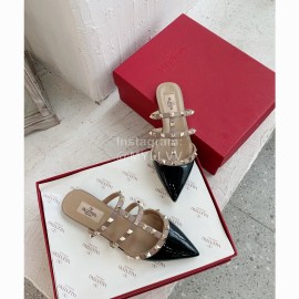 Valentino Rivet Cow Patent Leather Flat Heel Sandals Black