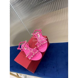 Valentino Fashion Rivet Flat Heel Sandals For Women Rose Red