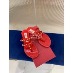 Valentino Fashion Rivet Flat Heel Slippers For Women Red