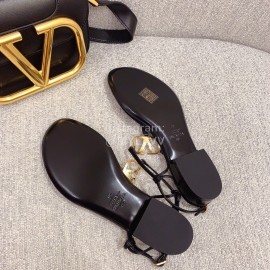 Valentino New Simple Sheepskin Clip Toe Sandals Black