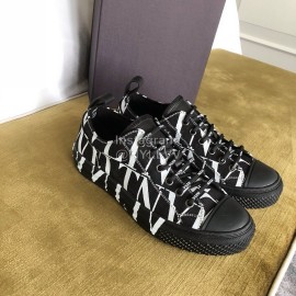 Valentino Black Thick Soled Casual Canvas Shoes