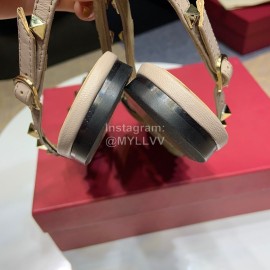 Valentino Classic Cow Patent Leather Riveted Flat Heel Sandals Black