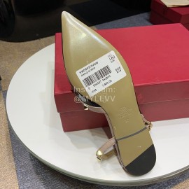 Valentino Classic Cow Patent Leather Riveted Flat Heel Sandals Black