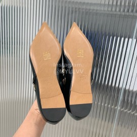 Valentino Fine Chain Pointed Leather Flat Shoes Black