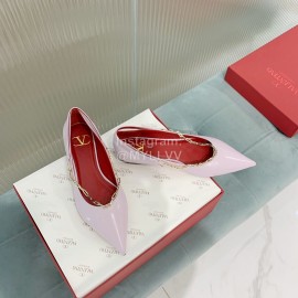 Valentino Fine Chain Pointed Leather Flat Shoes